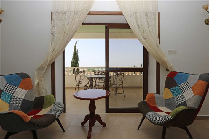 Image No.32-20 Bed Villa / Detached for sale