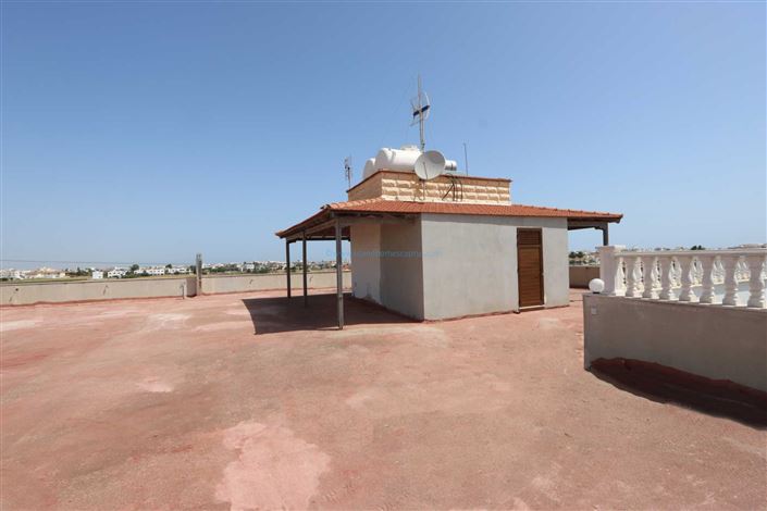 Image No.40-20 Bed Villa / Detached for sale