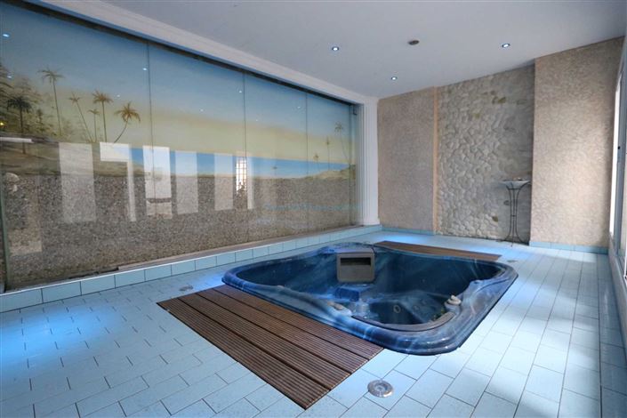 Image No.6-20 Bed Villa / Detached for sale