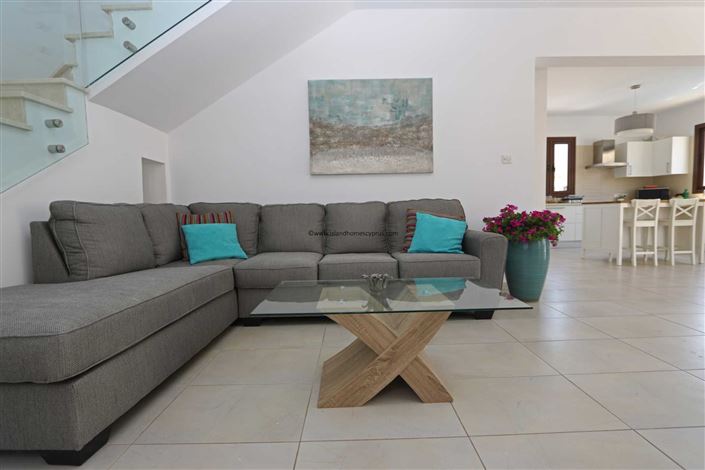 Image No.2-4 Bed Villa / Detached for sale