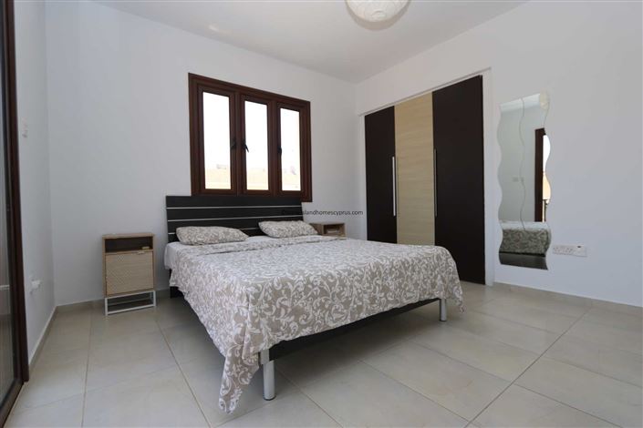 Image No.23-4 Bed Villa / Detached for sale