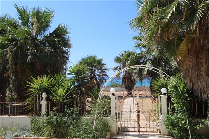 Image No.13-4 Bed Villa / Detached for sale