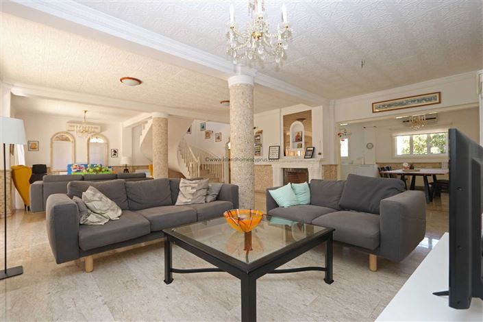 Image No.3-4 Bed Villa / Detached for sale