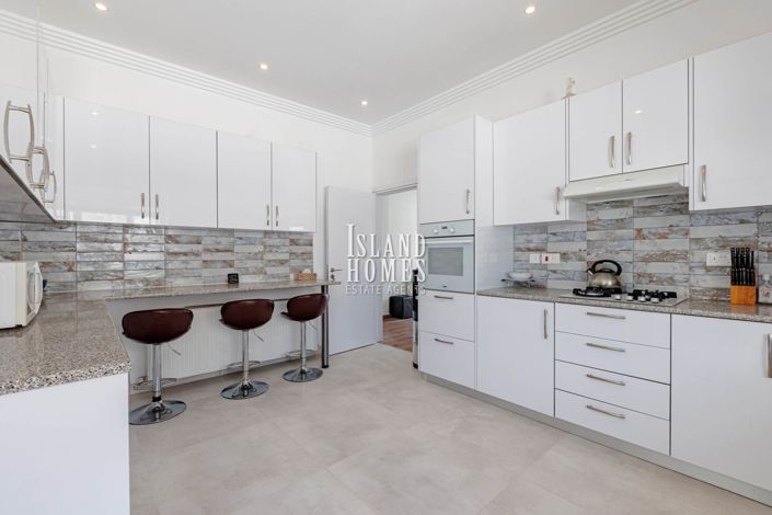 Image No.15-2 Bed Bungalow for sale