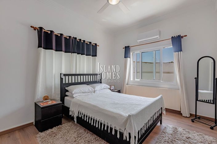 Image No.19-2 Bed Bungalow for sale