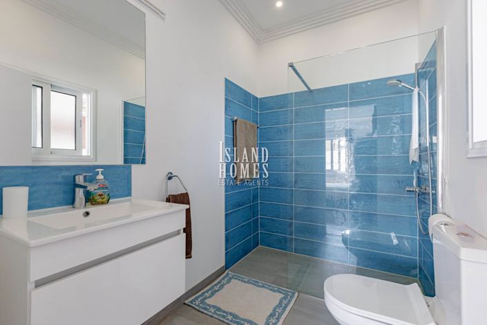 Image No.21-2 Bed Bungalow for sale