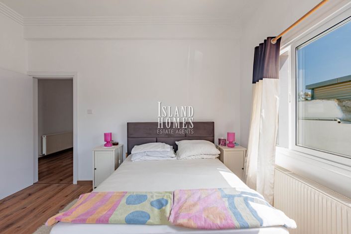 Image No.24-2 Bed Bungalow for sale