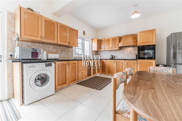 Image No.17-4 Bed Villa / Detached for sale