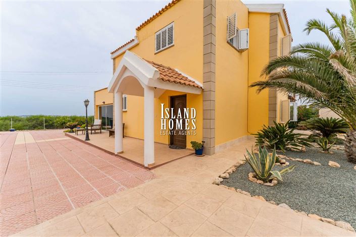 Image No.31-4 Bed Villa / Detached for sale