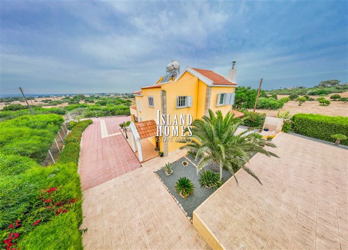 Image No.8-4 Bed Villa / Detached for sale