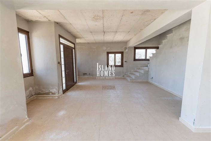 Image No.14-4 Bed Villa / Detached for sale