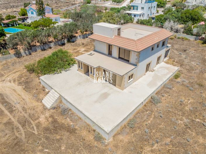 Image No.17-4 Bed Villa / Detached for sale