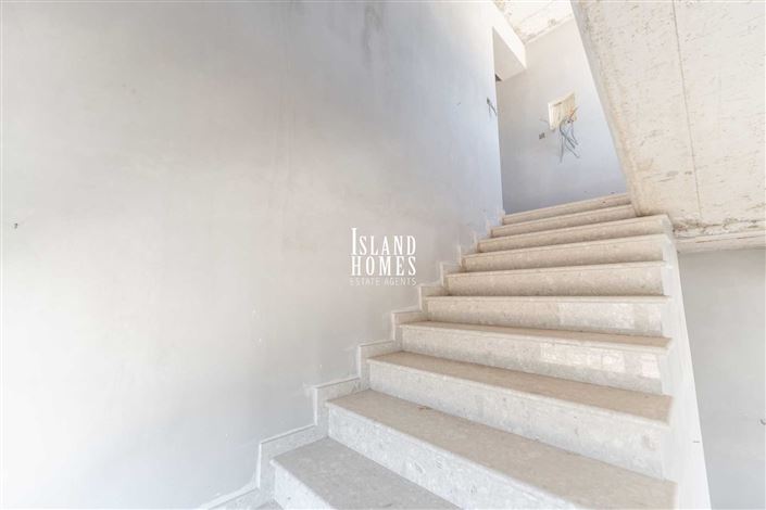 Image No.18-4 Bed Villa / Detached for sale