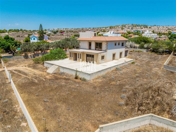 Image No.19-4 Bed Villa / Detached for sale