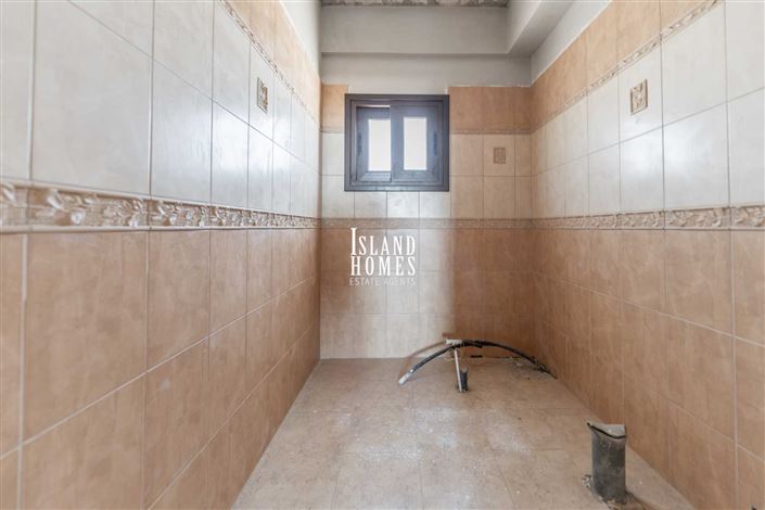 Image No.29-4 Bed Villa / Detached for sale