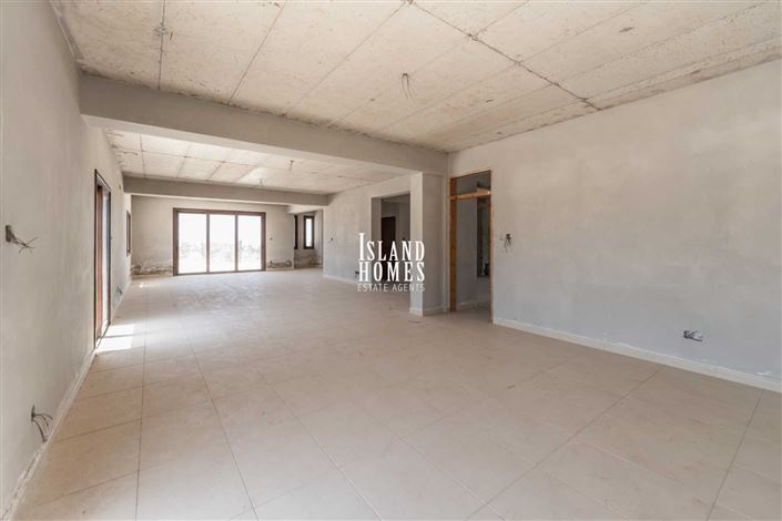 Image No.6-4 Bed Villa / Detached for sale