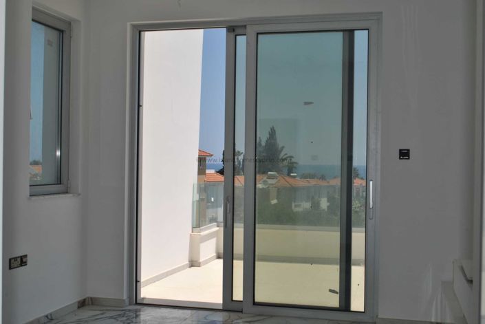 Image No.21-5 Bed Villa / Detached for sale