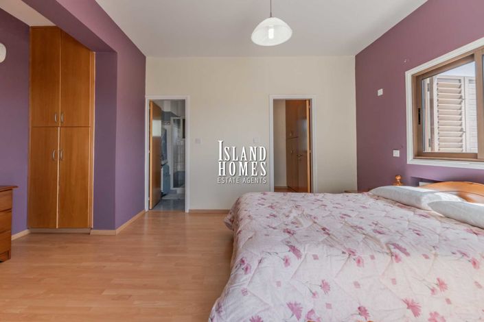 Image No.31-4 Bed Villa / Detached for sale