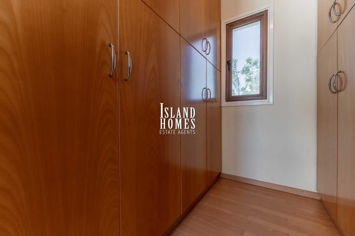 Image No.33-4 Bed Villa / Detached for sale