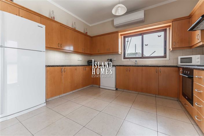 Image No.6-4 Bed Villa / Detached for sale