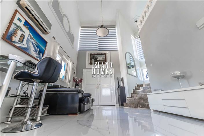 Image No.20-3 Bed Villa / Detached for sale