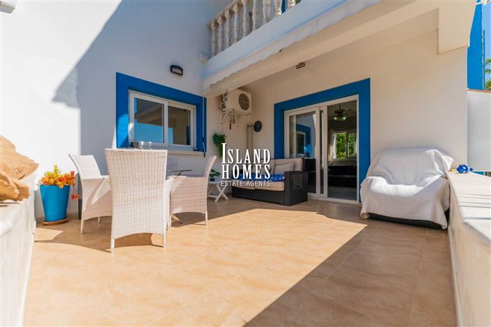 Image No.39-3 Bed Villa / Detached for sale