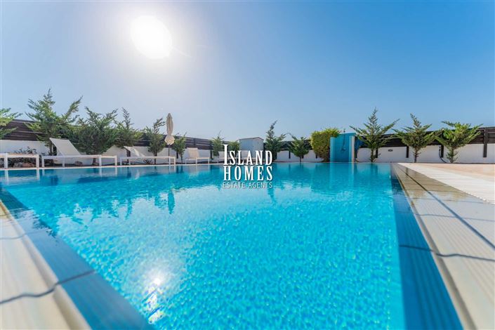 Image No.17-4 Bed Villa / Detached for sale