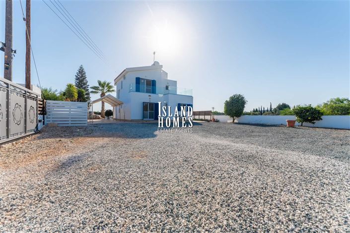 Image No.18-4 Bed Villa / Detached for sale