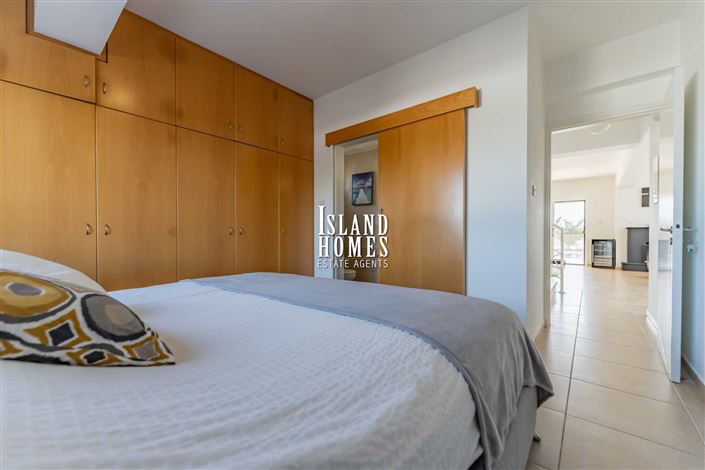 Image No.20-4 Bed Villa / Detached for sale