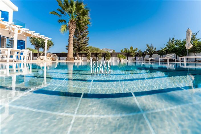 Image No.3-4 Bed Villa / Detached for sale