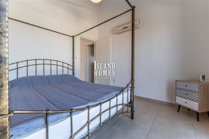 Image No.24-4 Bed Villa / Detached for sale