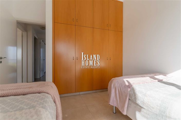 Image No.33-4 Bed Villa / Detached for sale