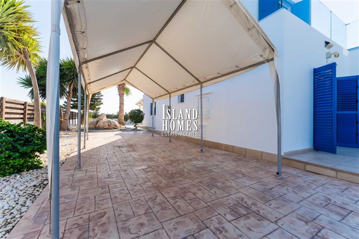 Image No.37-4 Bed Villa / Detached for sale