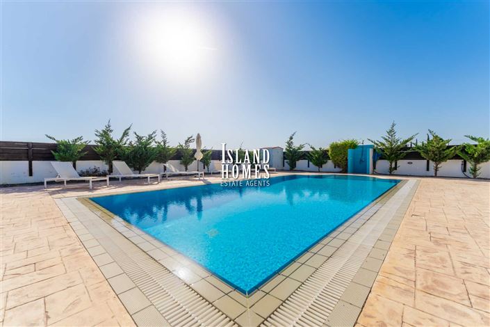 Image No.10-4 Bed Villa / Detached for sale