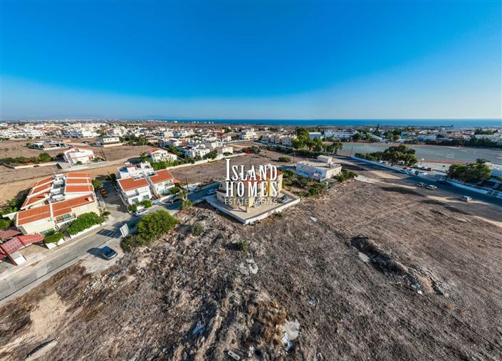 Image No.3-3 Bed Townhouse for sale