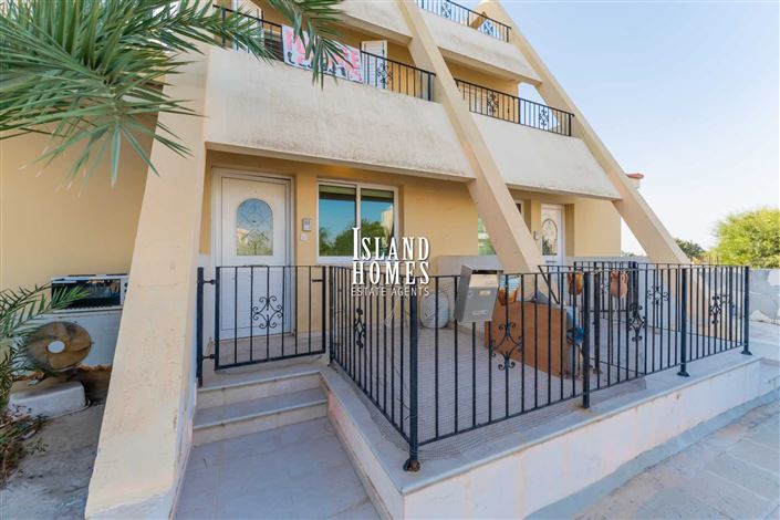 Image No.28-3 Bed Townhouse for sale