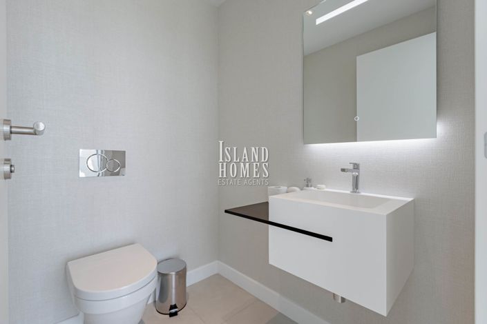 Image No.14-2 Bed Apartment for sale