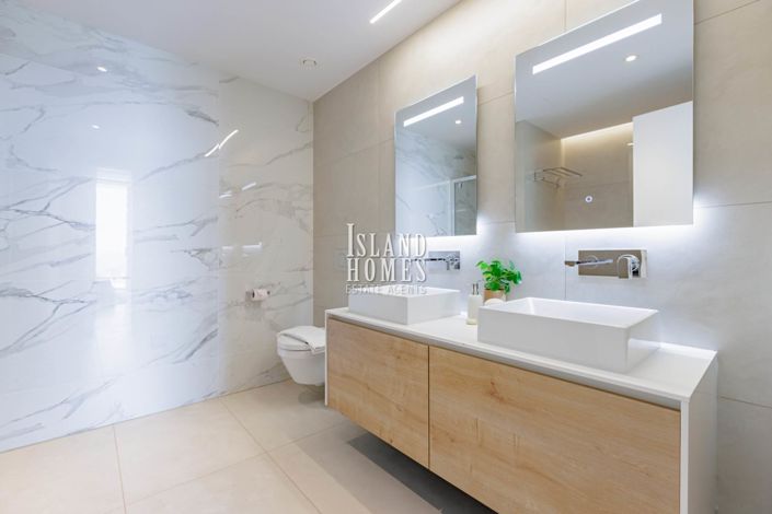 Image No.25-2 Bed Apartment for sale