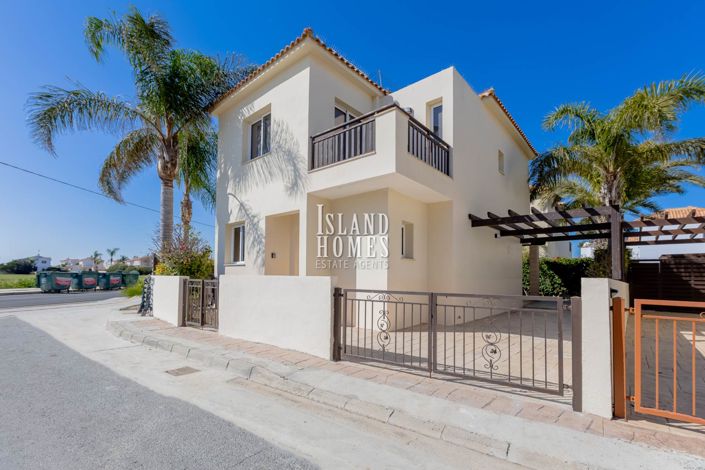 Image No.6-3 Bed Villa / Detached for sale