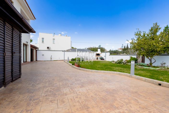 Image No.13-5 Bed Villa / Detached for sale