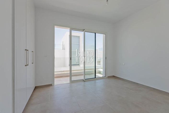 Image No.15-3 Bed Villa / Detached for sale