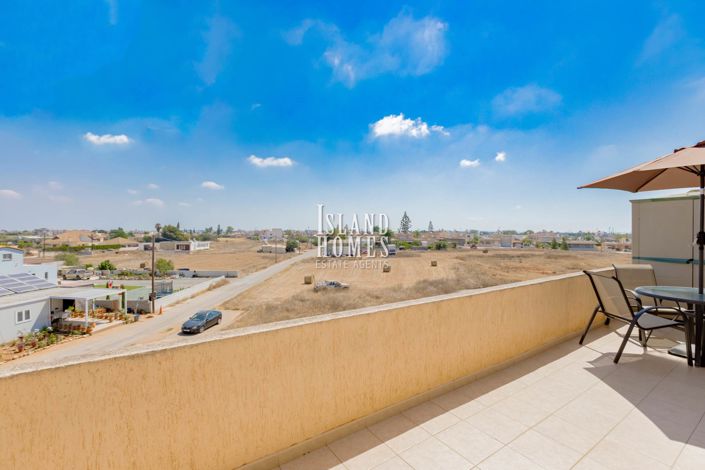 Image No.13-2 Bed Apartment for sale