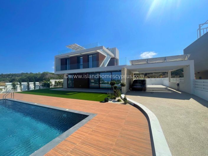 Image No.9-4 Bed Villa / Detached for sale