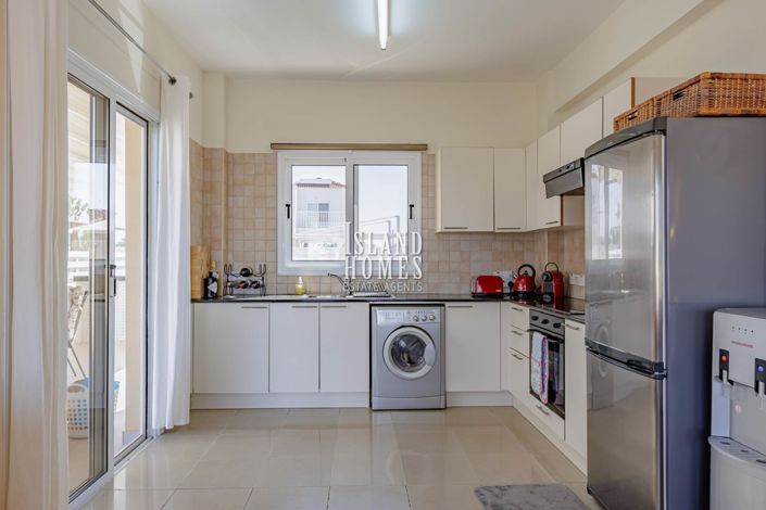 Image No.11-3 Bed Villa / Detached for sale