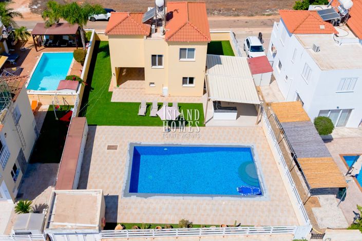 Image No.4-3 Bed Villa / Detached for sale