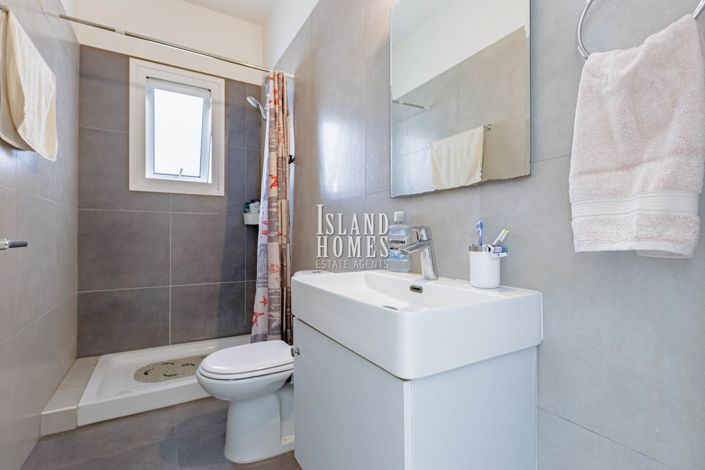 Image No.19-4 Bed Villa / Detached for sale