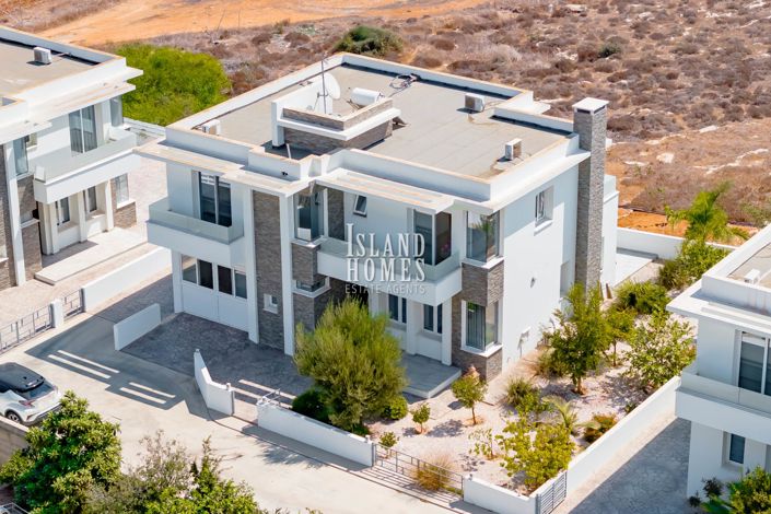 Image No.20-4 Bed Villa / Detached for sale