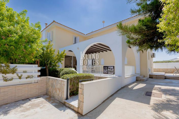 Image No.13-5 Bed Villa / Detached for sale