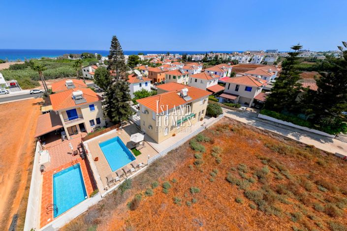 Image No.19-5 Bed Villa / Detached for sale