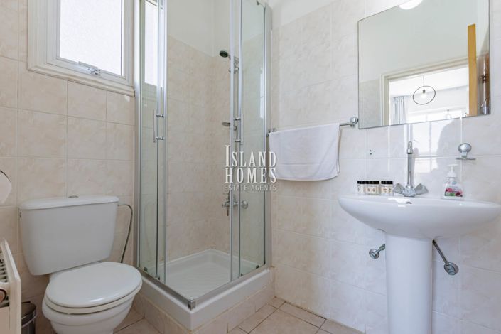 Image No.22-5 Bed Villa / Detached for sale